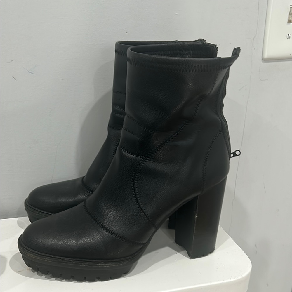 Vince Camuto Black Heeled Boots